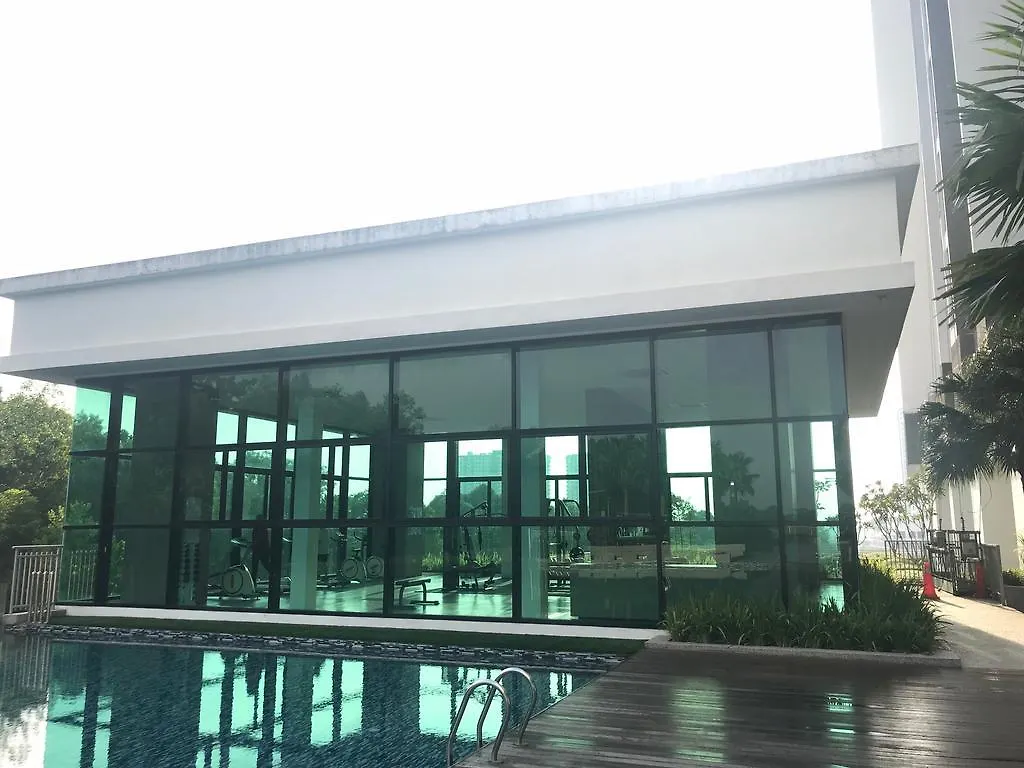 Wewe Homestay - Skyloft@Bukit Indah Johor Bahru Apartment