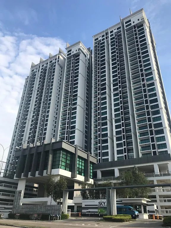 Wewe Homestay - Skyloft@Bukit Indah Johor Bahru 0*,